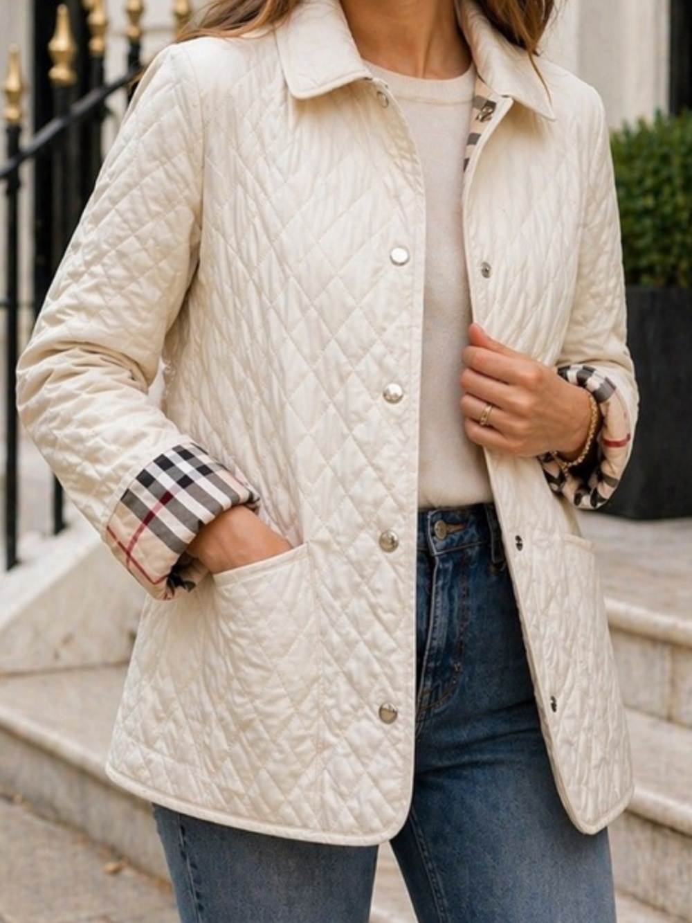 Burberry women’s Quilted Jacket in Beige with Plaid Trim
